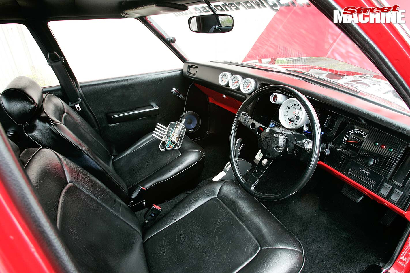 Holden HQ interior