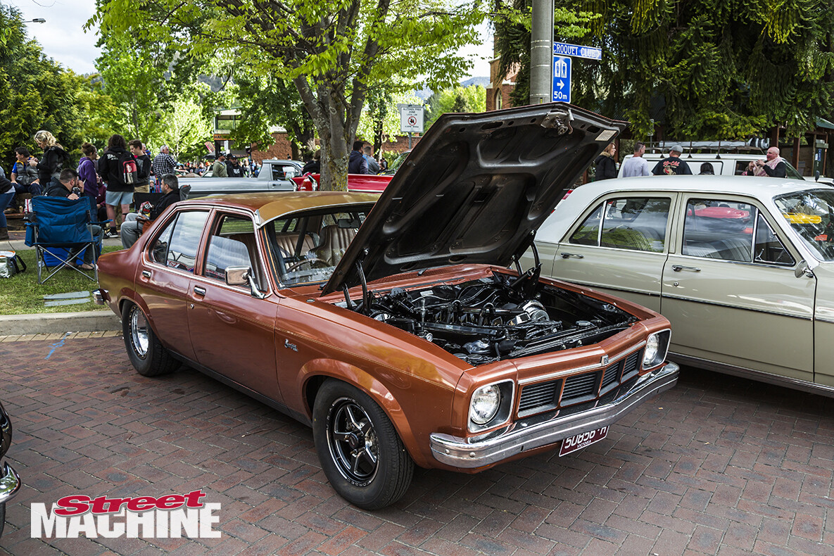 3 RB30 Holden Torana