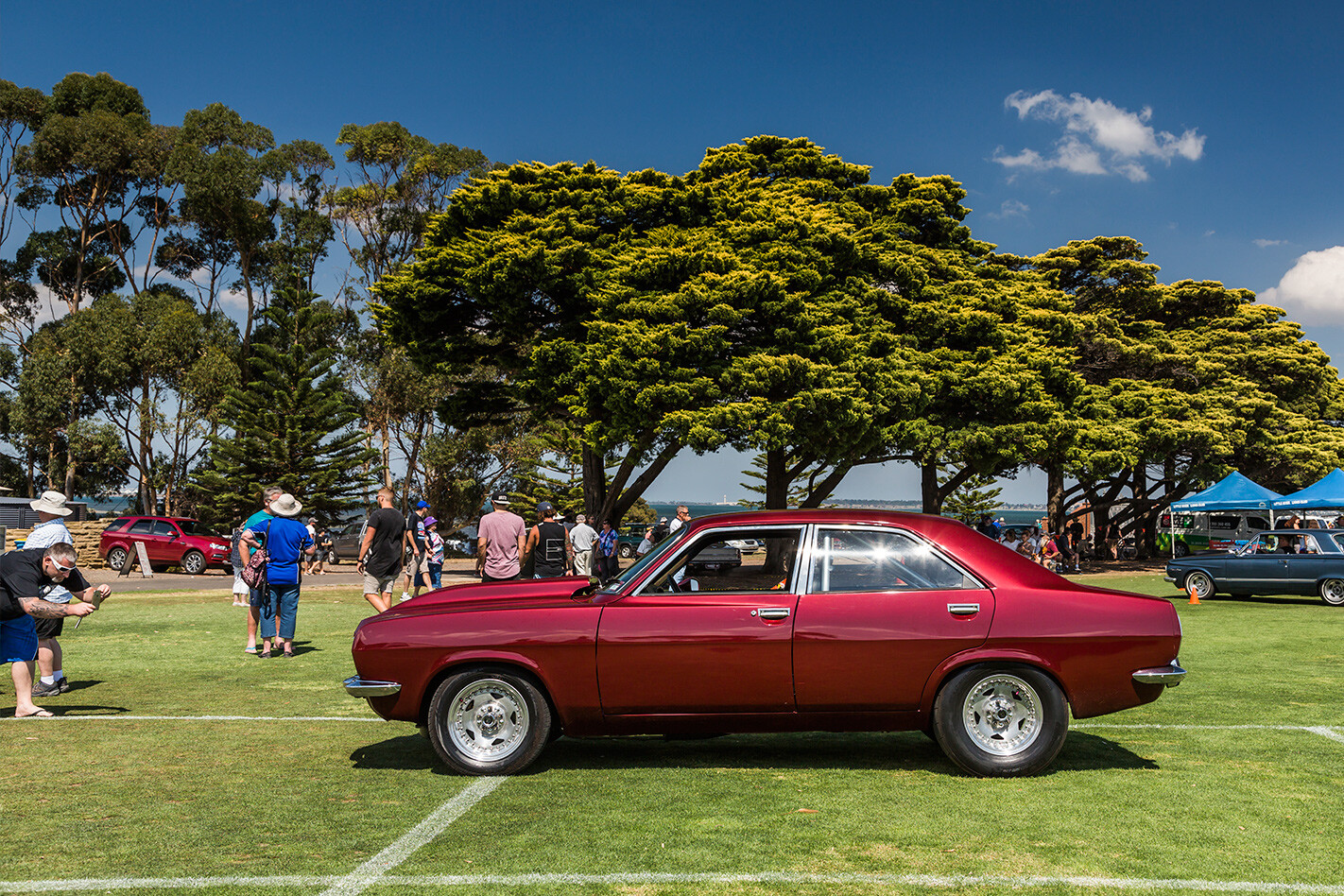 Chrysler Centura side view