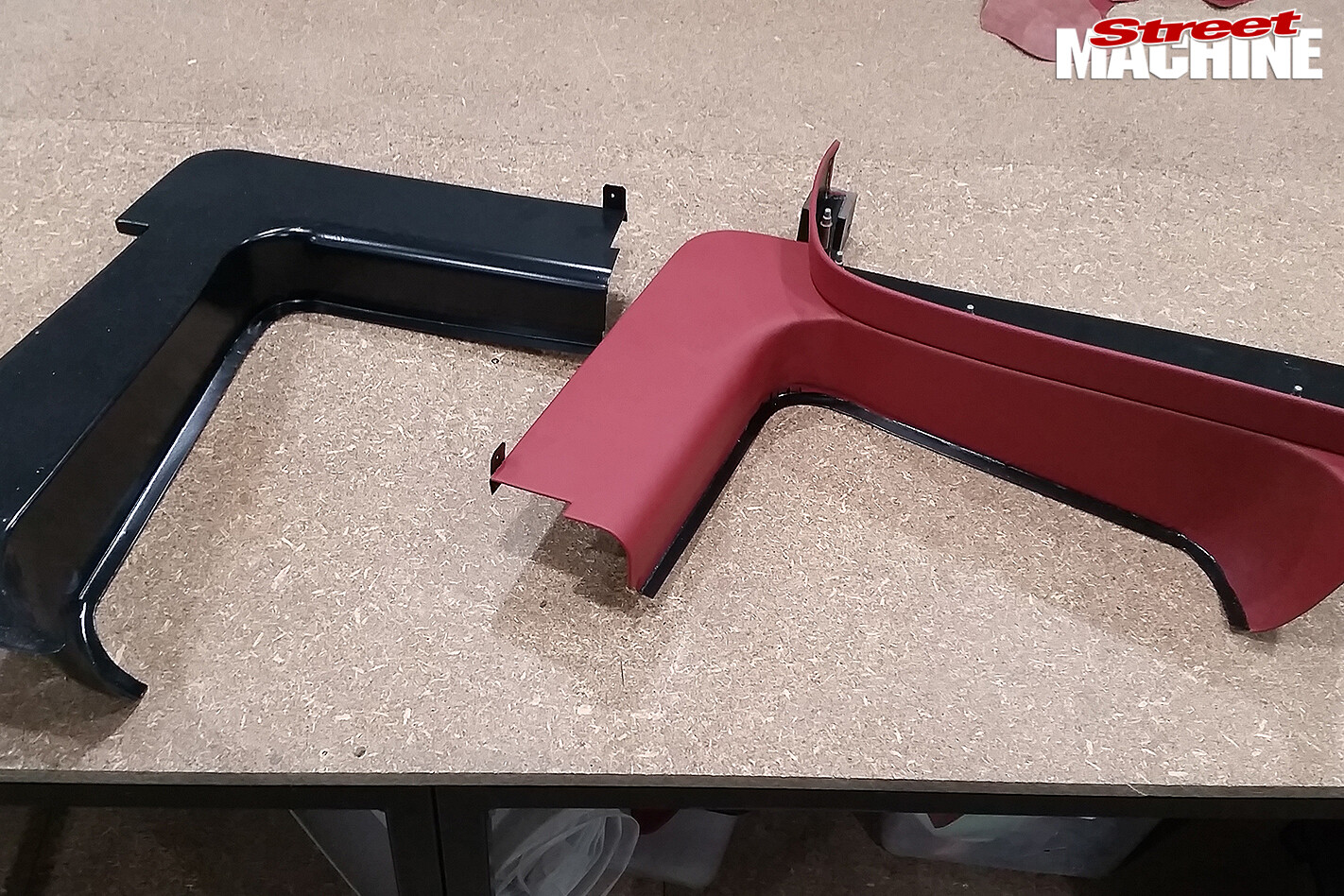 34-Pontiac -Laurentian -build -leather -interior