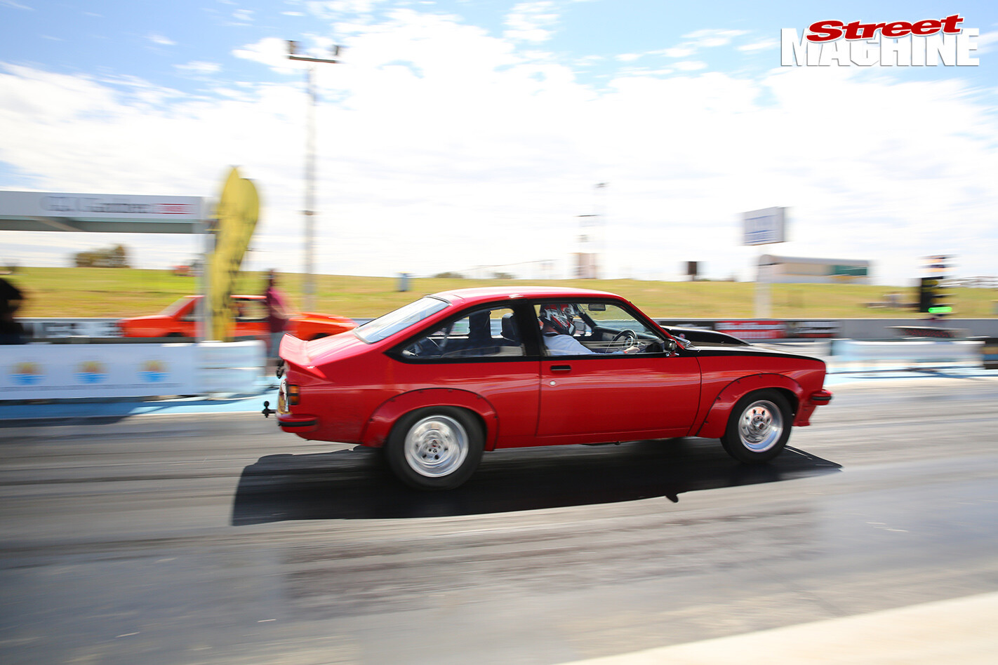 355-STROKER-LX-TORANA-SS-HATCH-AT-DRAG-CHALLENGE-profile