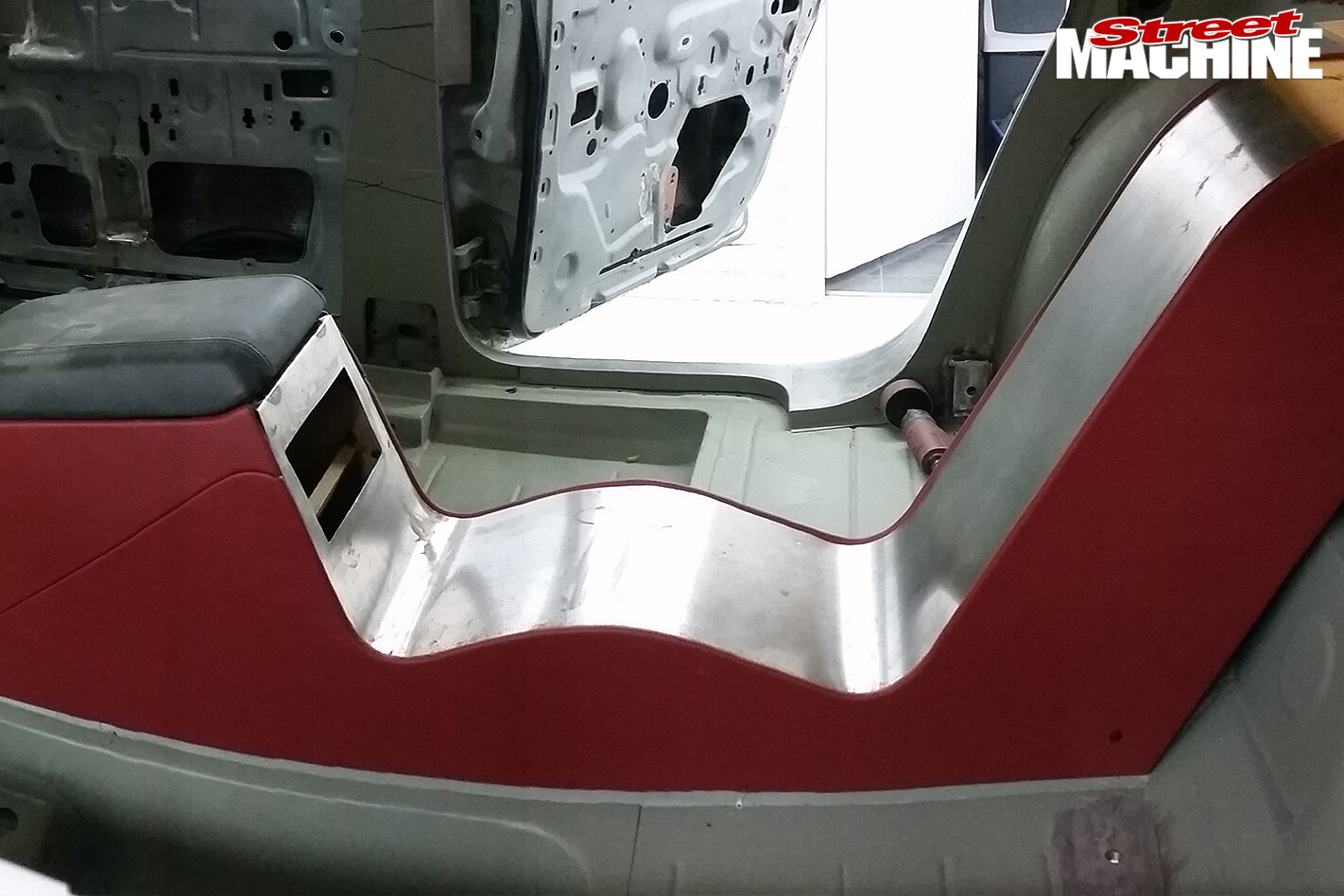 36-Pontiac -Laurentian -build -rear -console -fitted