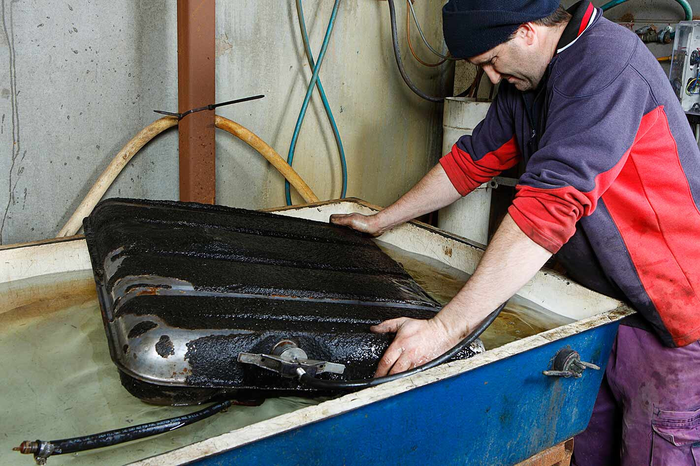 repairing a fuel tank