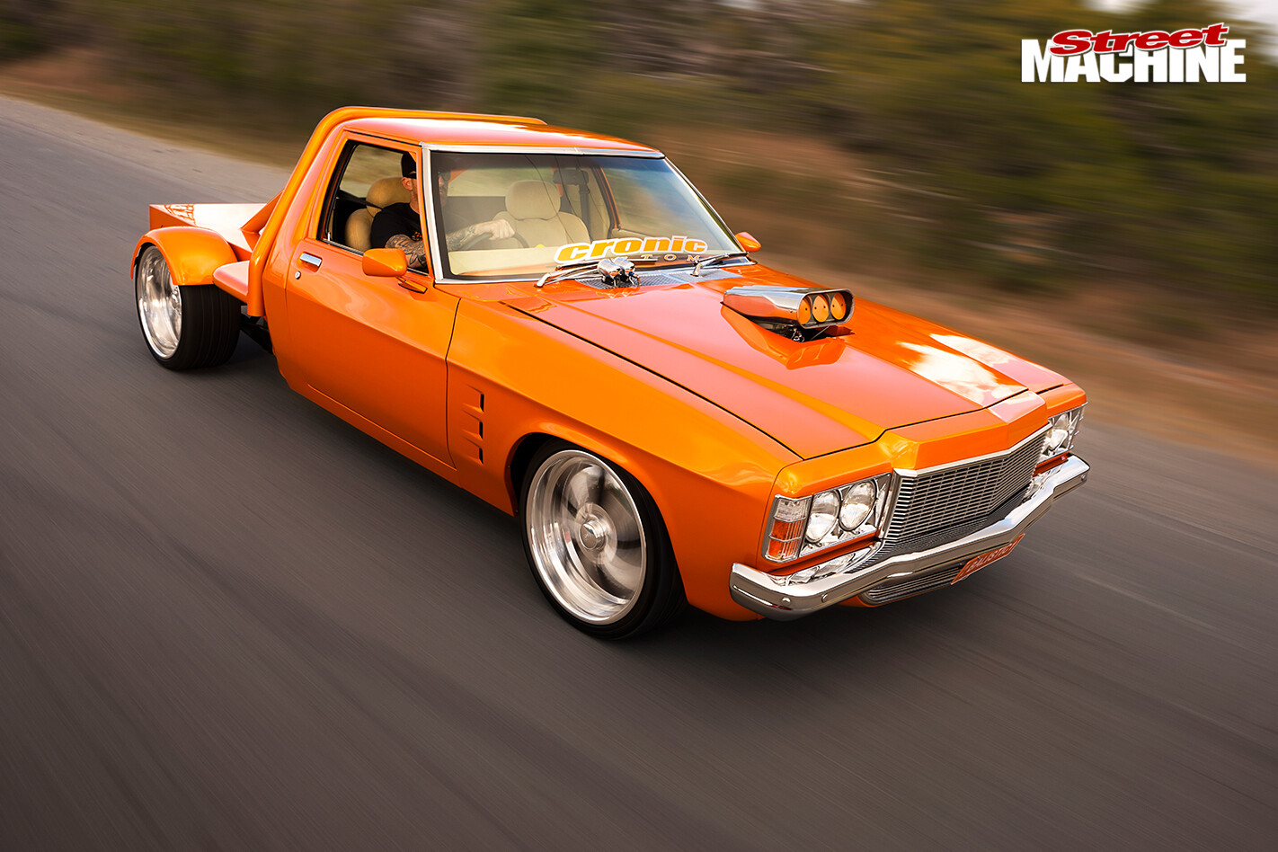 400-Cube -Holden -HQ-One -Tonner -driving