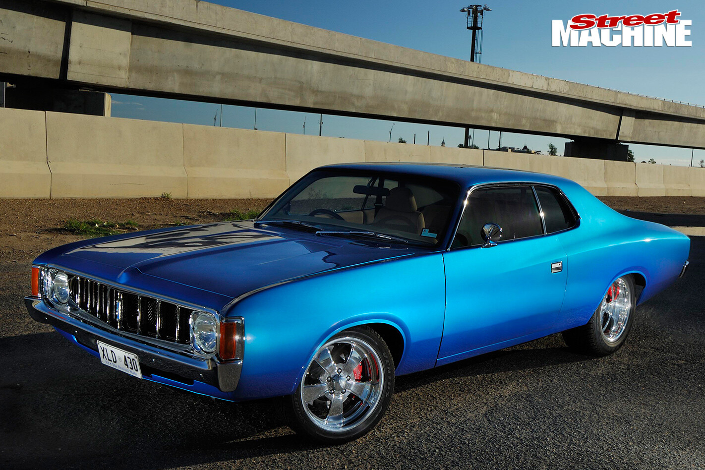408-CUBE-1973-CHRYSLER-VJ-VALIANT-HARDTOP-1