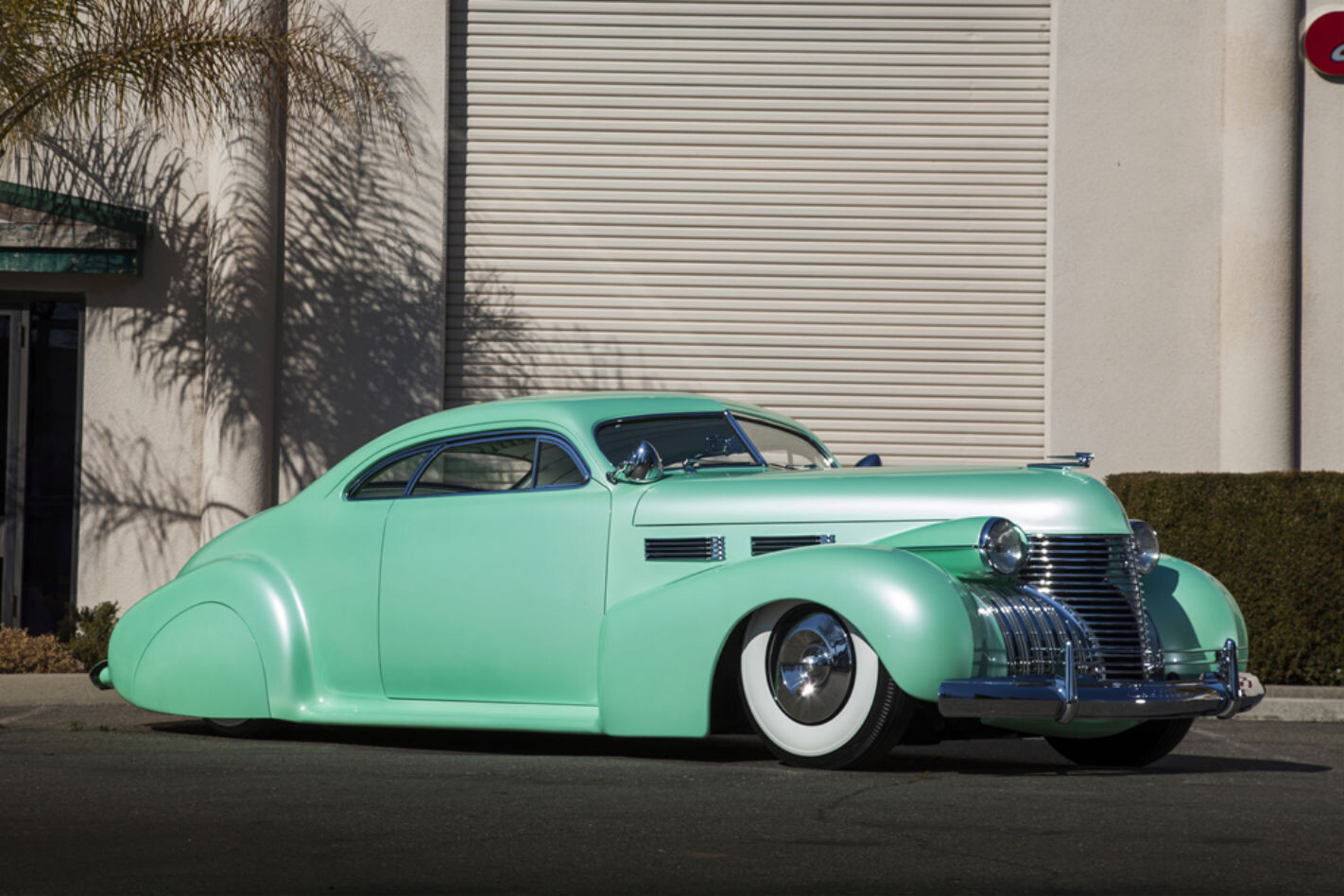 42 Cadillac Sophia