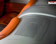 Holden HQ Monaro interior