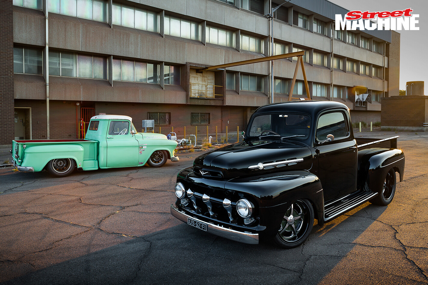 52 Ford F1 Pick Up 2
