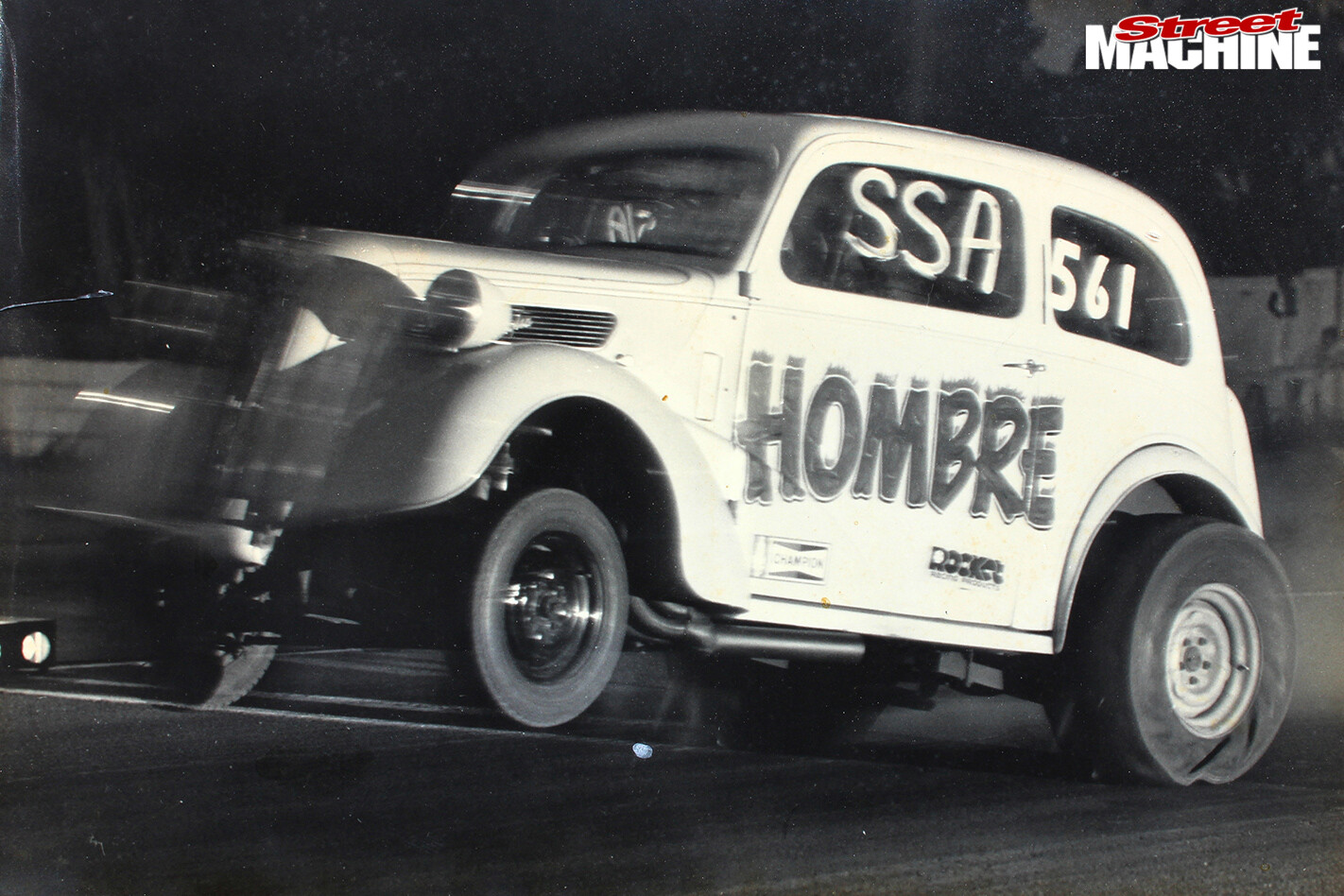6-ford -anglia -stand
