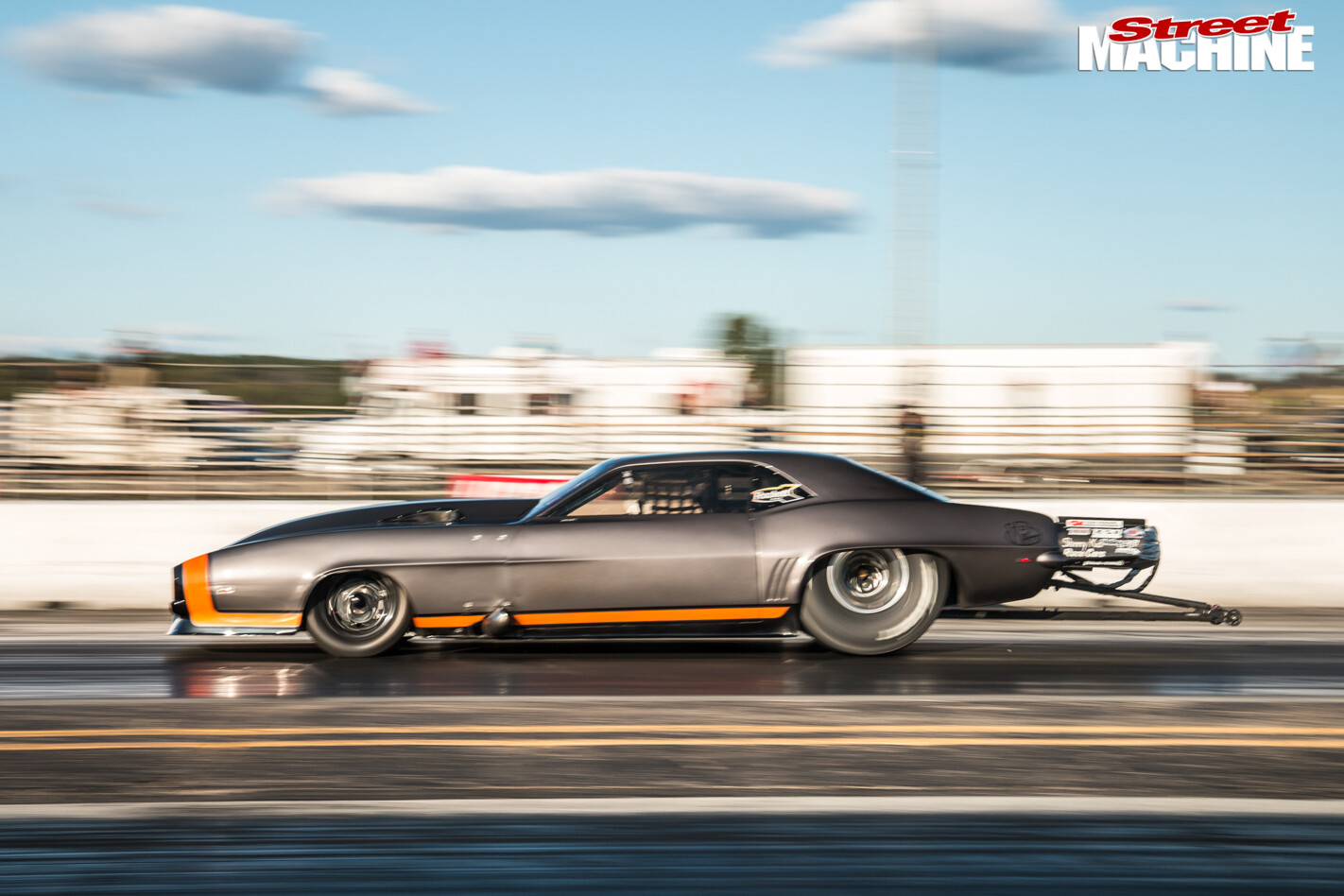6819-drag -week