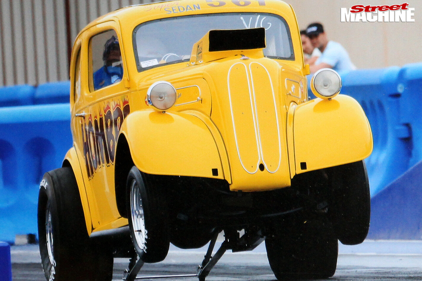 7-anglia -hombre -yellow