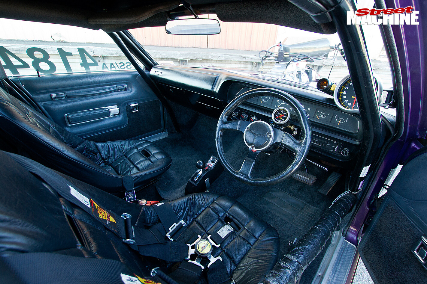 8-SECOND-BLOWN-1973-CHRYSLER-VJ-VALIANT-UTE-interior