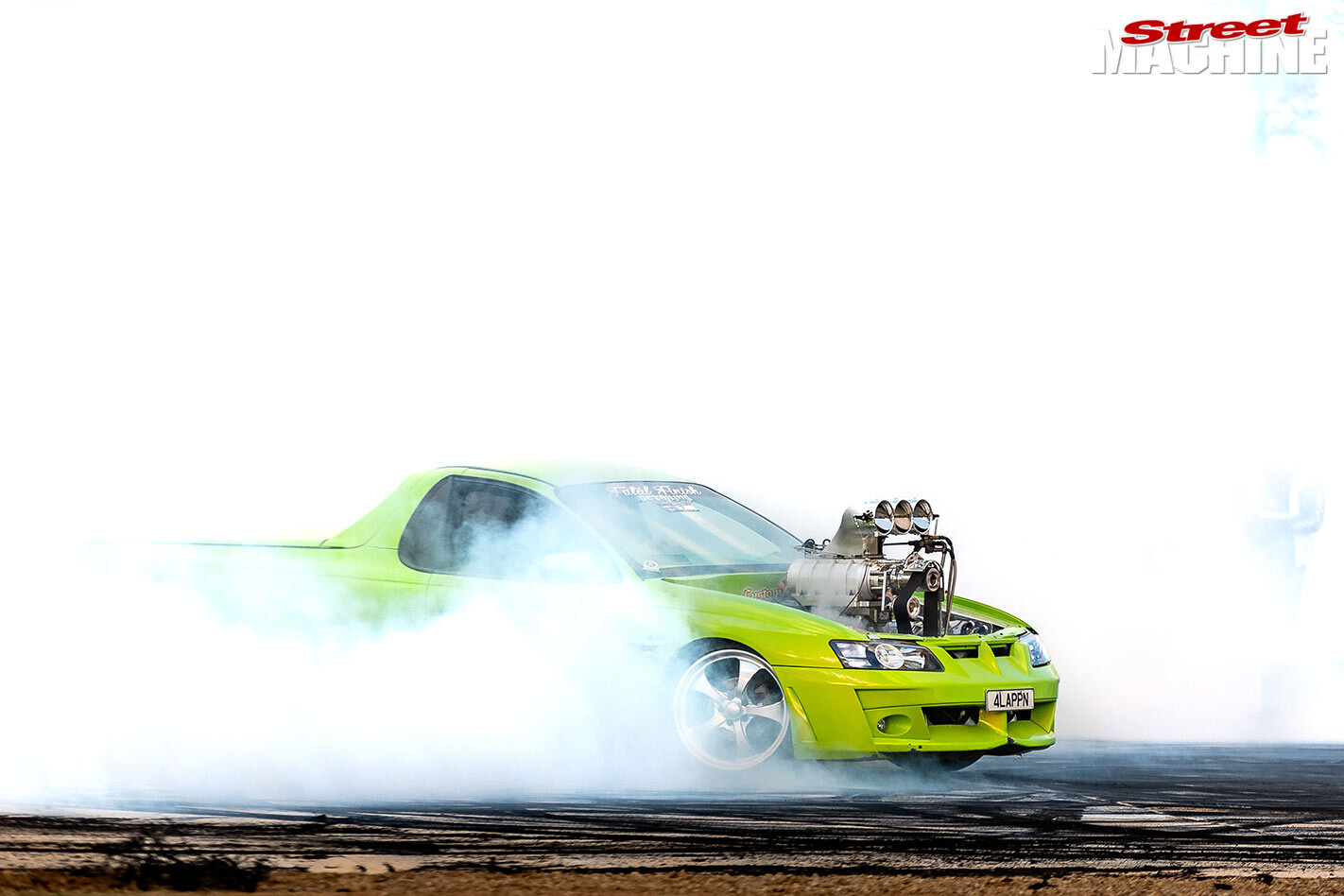 Wagga Wagga burnouts ute
