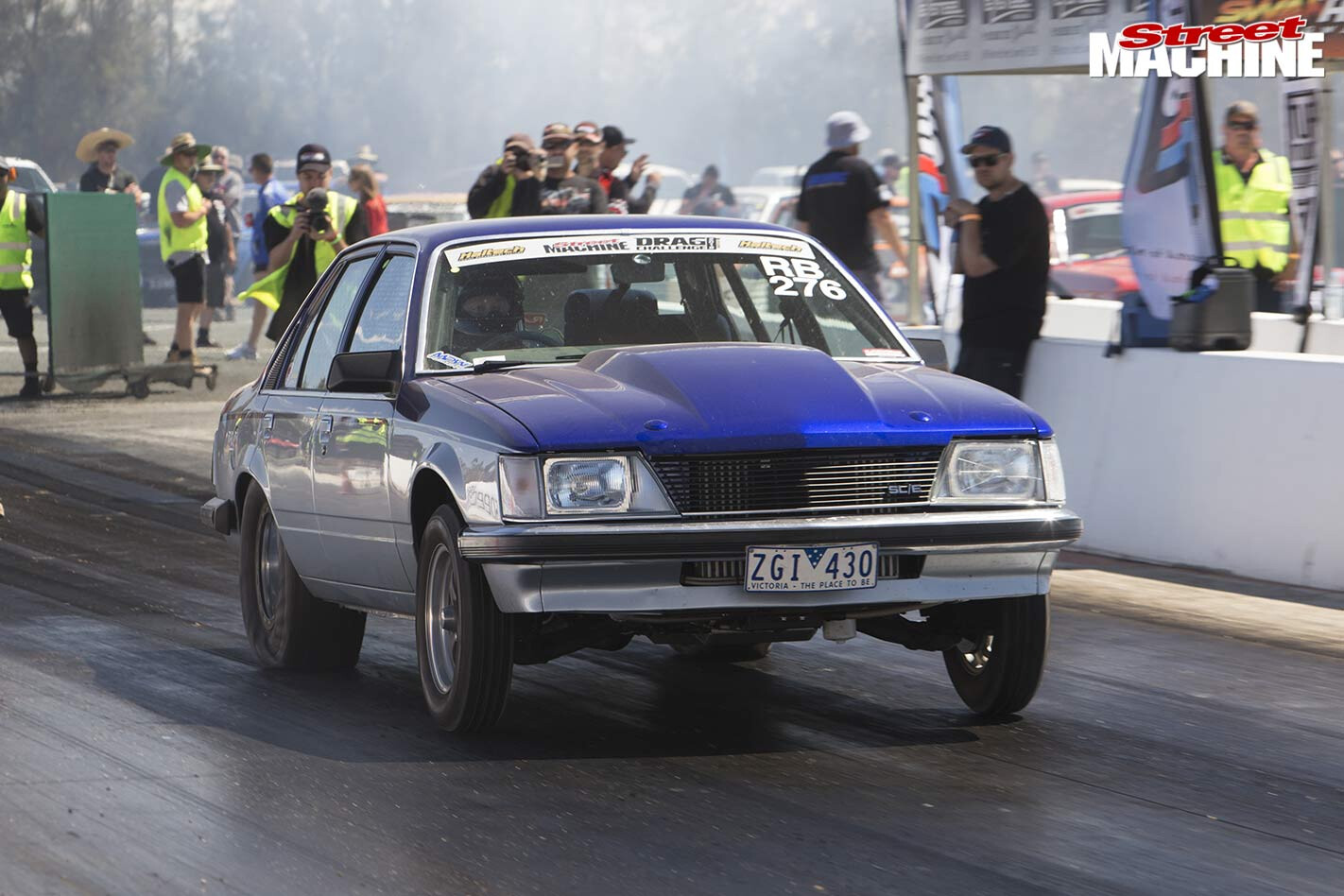 holden commodore drag challenge
