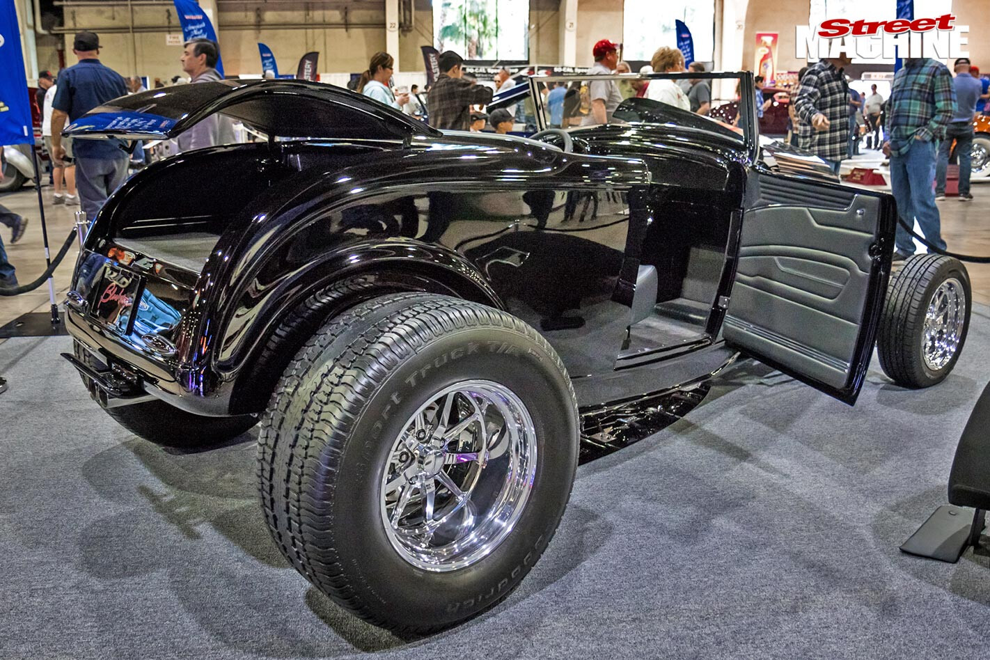 1932 Ford roadster, Blackstar