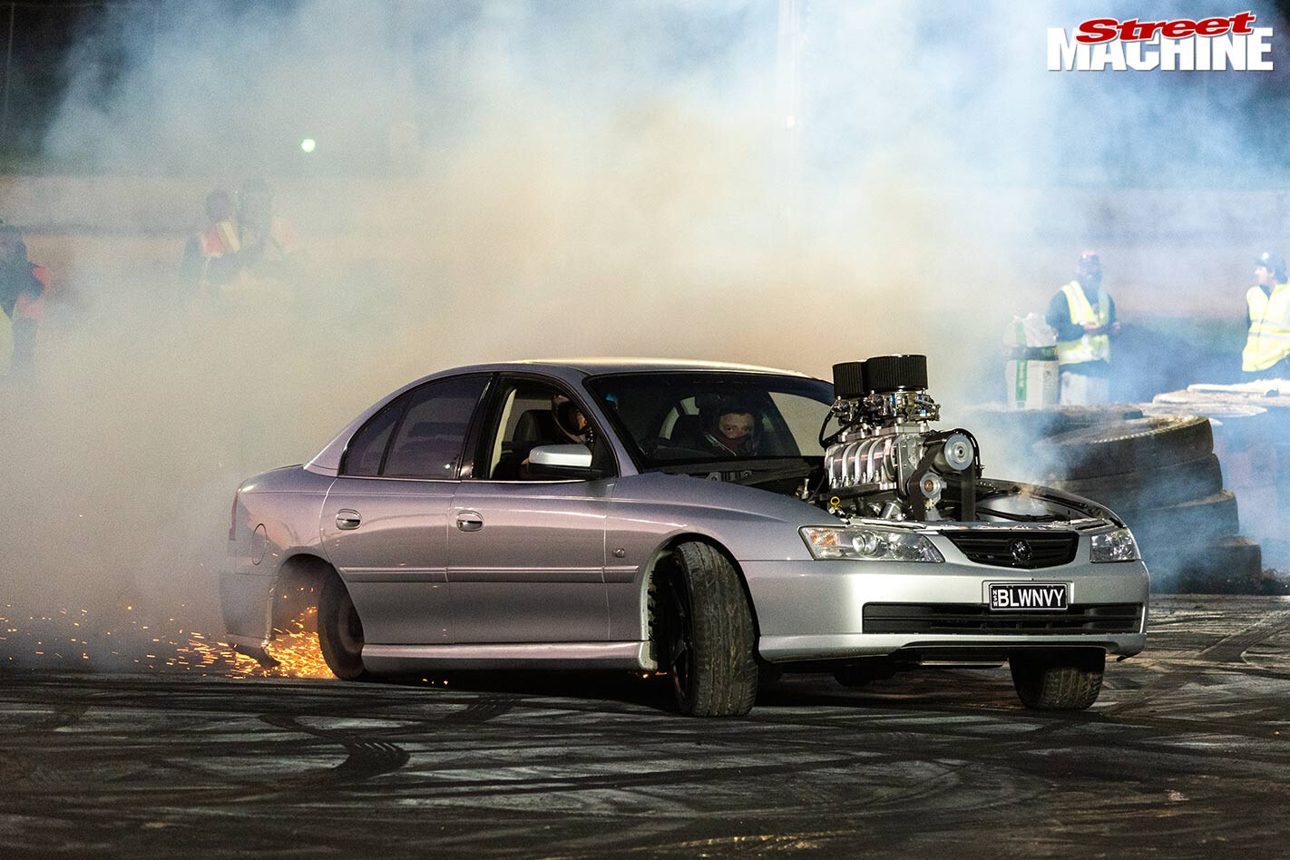 Wagga Wagga burnouts Commodore
