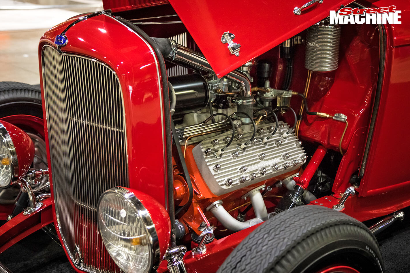 1932 Ford roadster, flathead engine