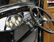 Ford Victoria dash