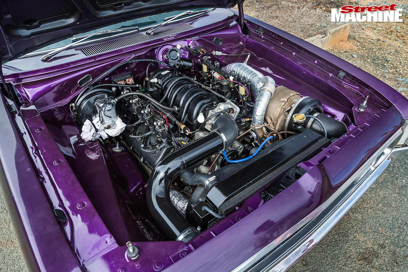Valiant VH Charger