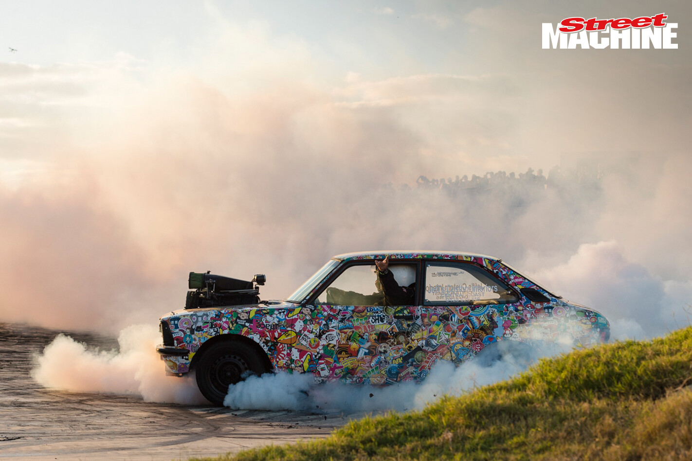 Blown V8 Datsun Burnout ULEGAL