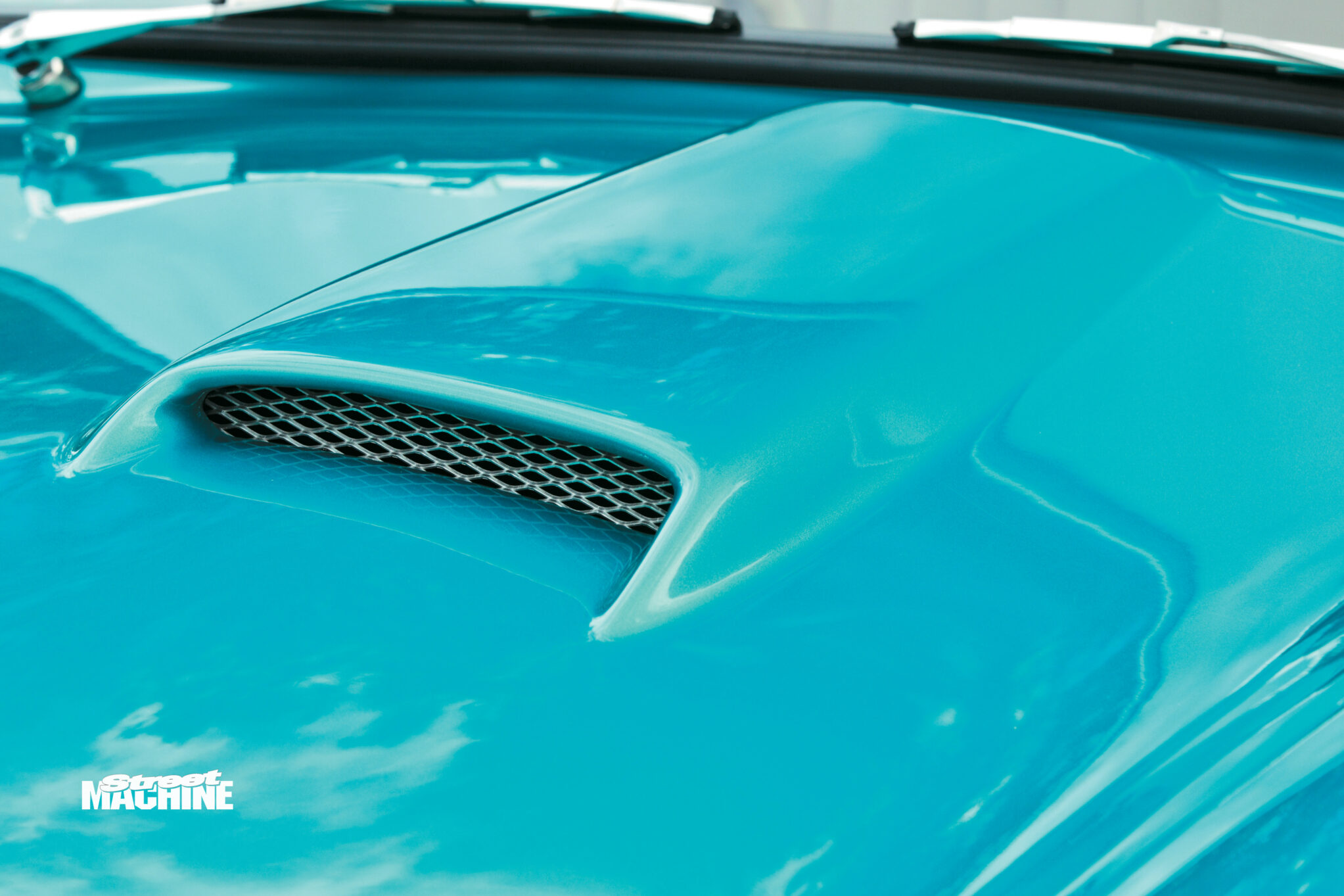 312d12e2/buckle sports car bonnet wm jpg