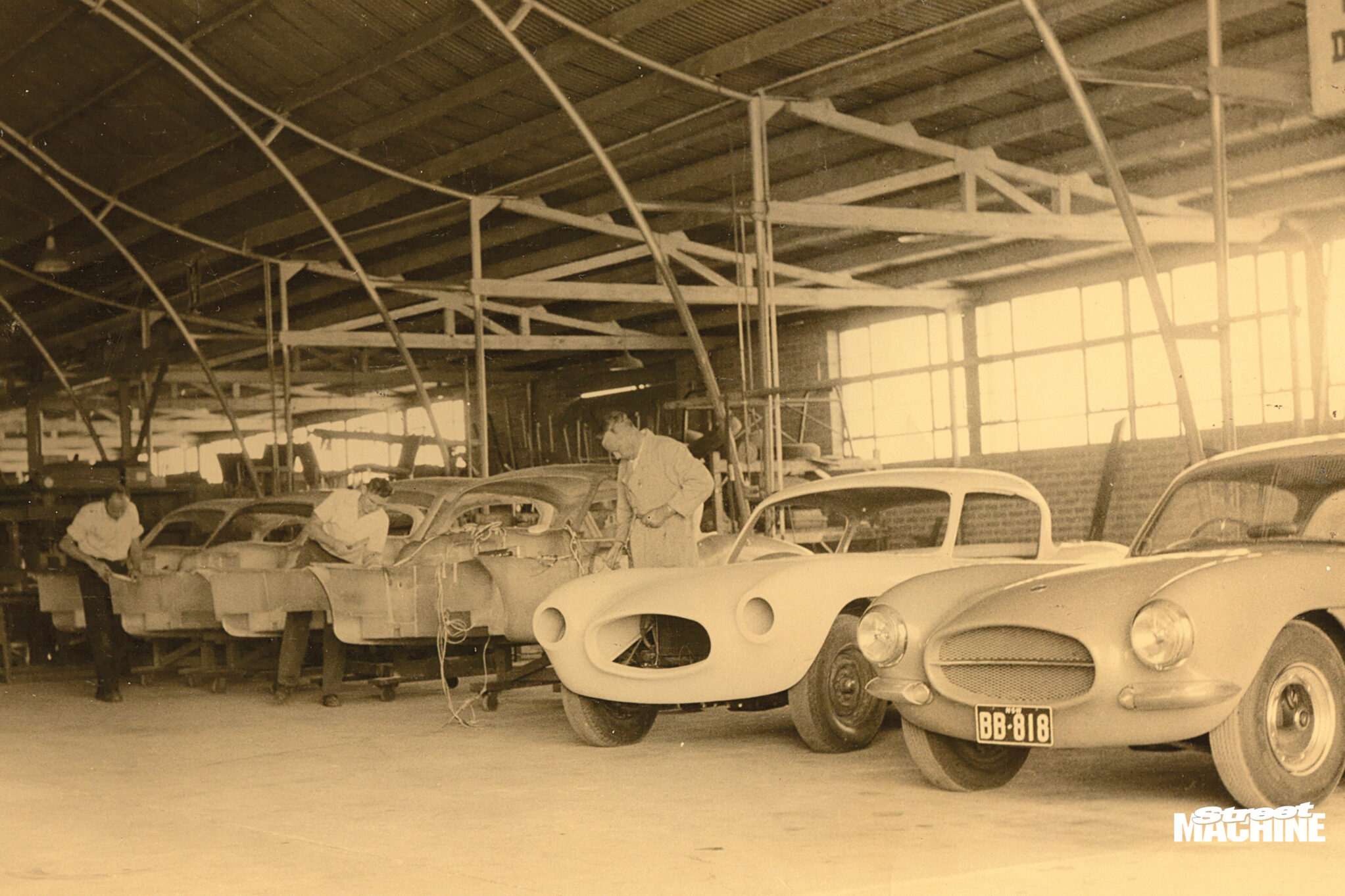 47cd1357/buckle sports car factory wm jpg