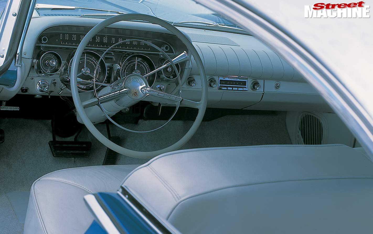 Buick Le Sabre dash