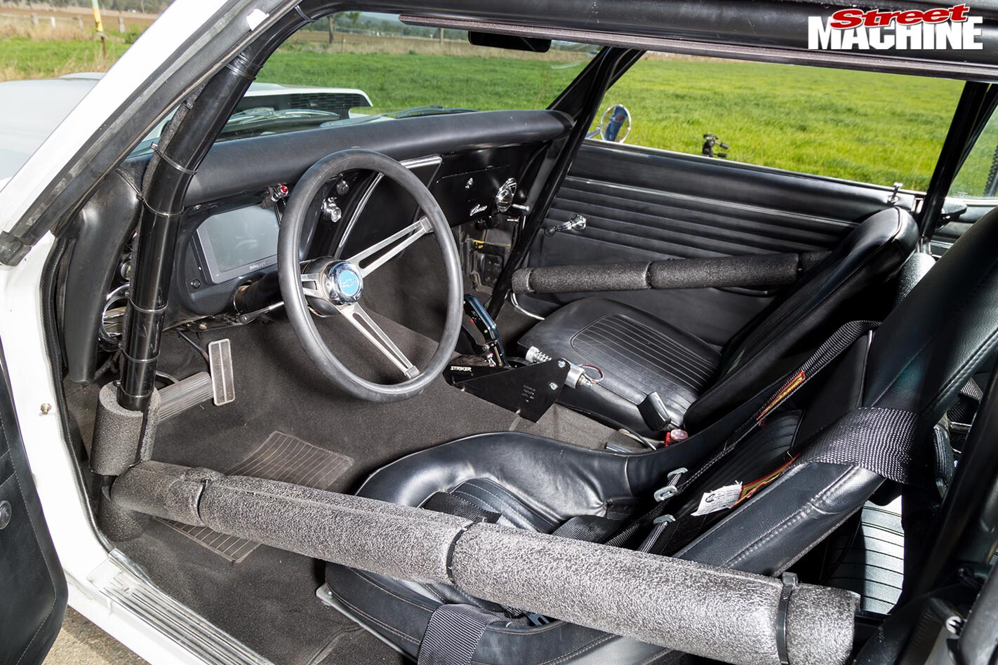 Chev Camaro interior