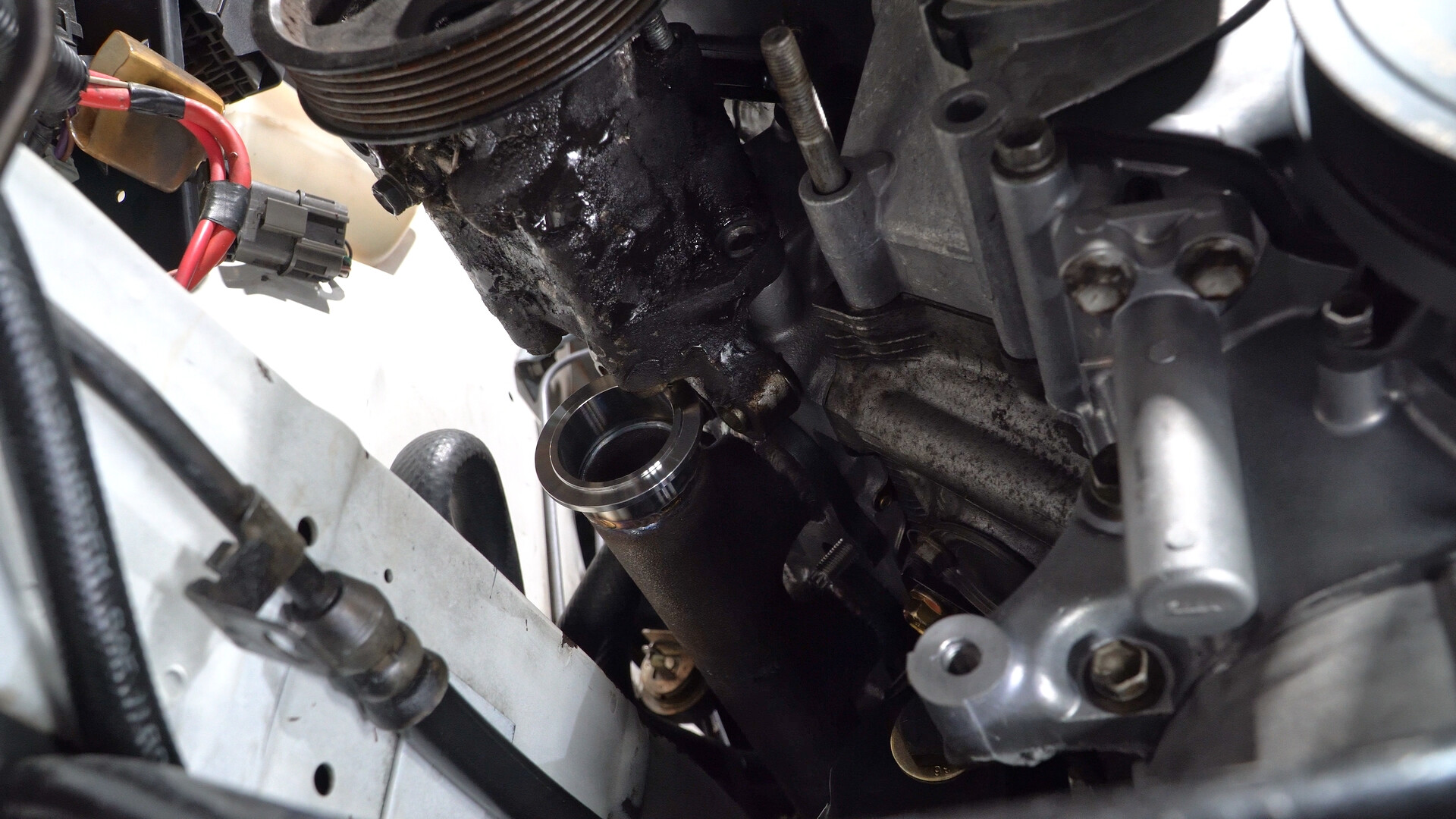 bb7814cc/carnage toyota lexcen 1uz build 11 jpg