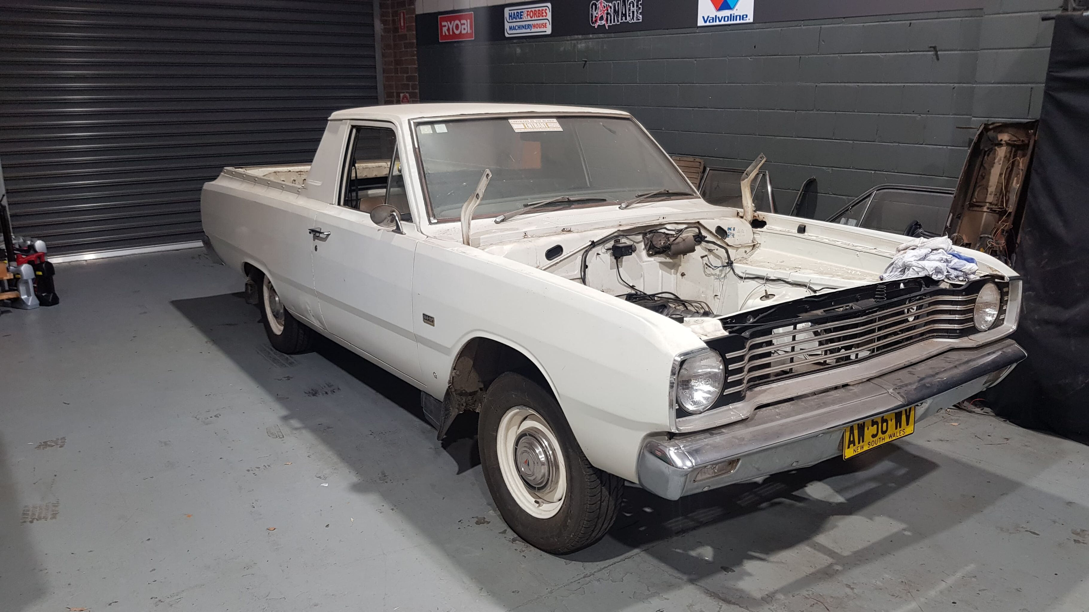 Street Machine TV Carnage VE Valiant Ute 2