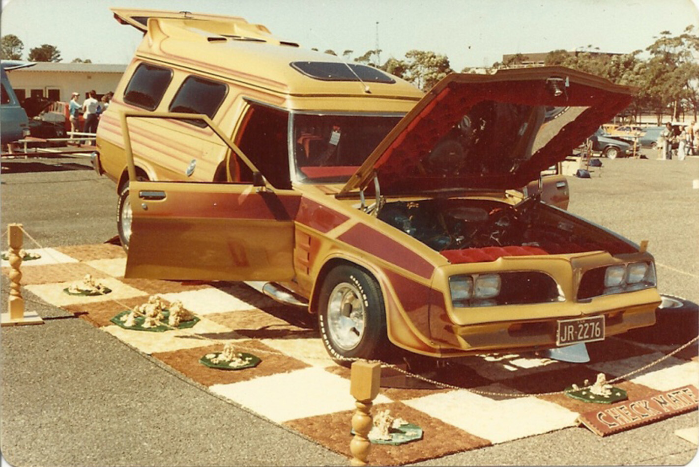 Checkmate Van