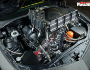 Chevrolet -camaro -engine -bay