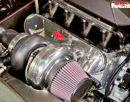 Chevrolet -camaro -engine -detail