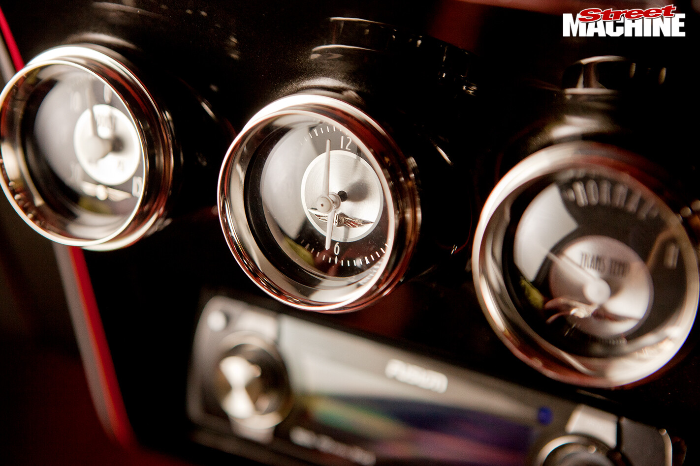 Chevrolet -camaro -gauges