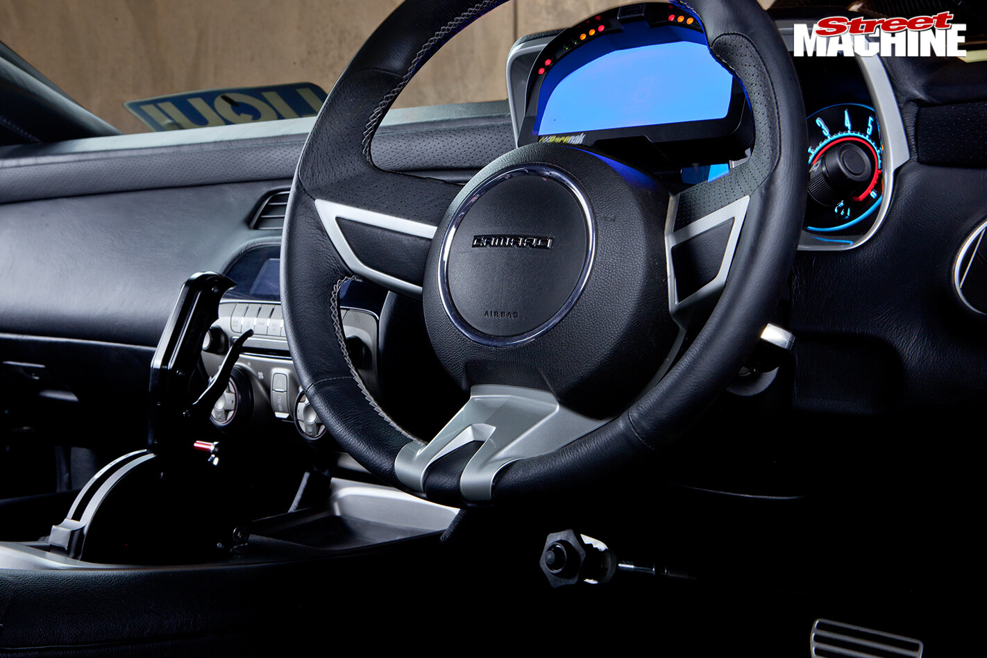 Chevrolet -camaro -interior -front