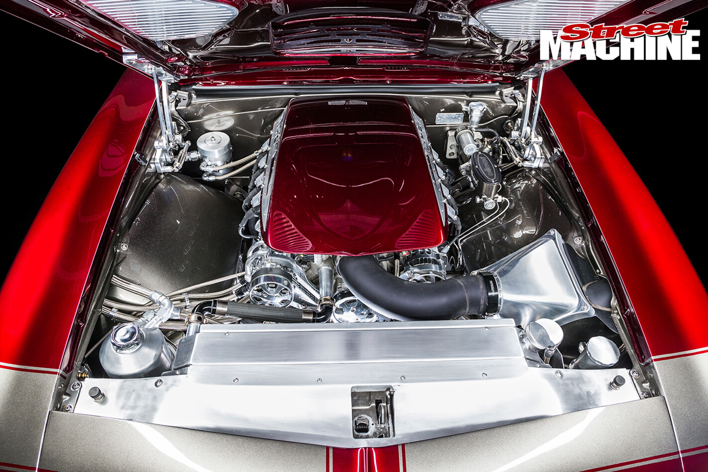 Chevrolet -Camaro -RS-engine -bay