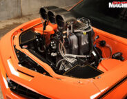 Chevrolet -camaro -ss -engine -bay -2