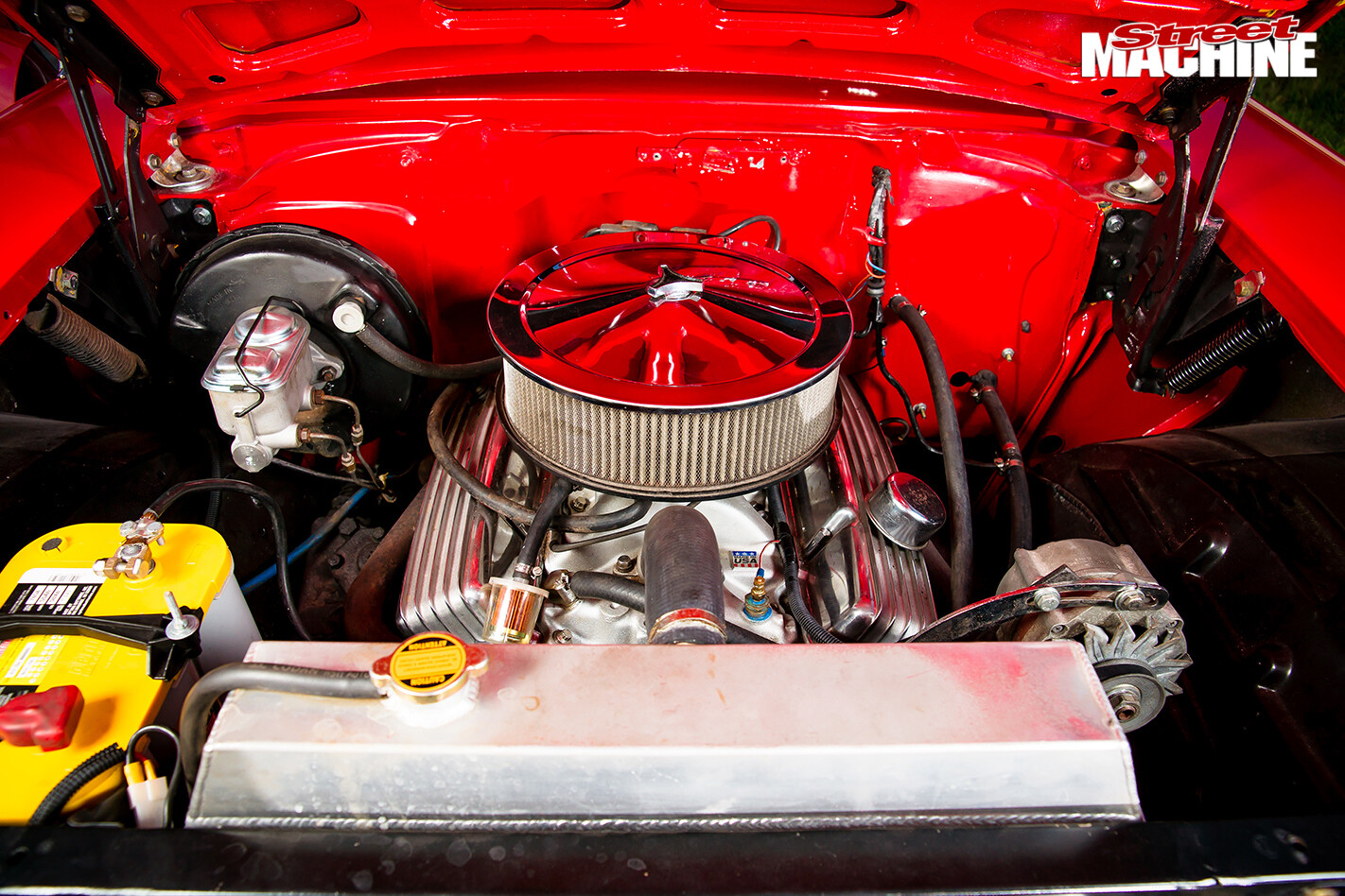 Chevrolet -wagon -engine -bay