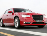 Chrysler 300c srt8 front