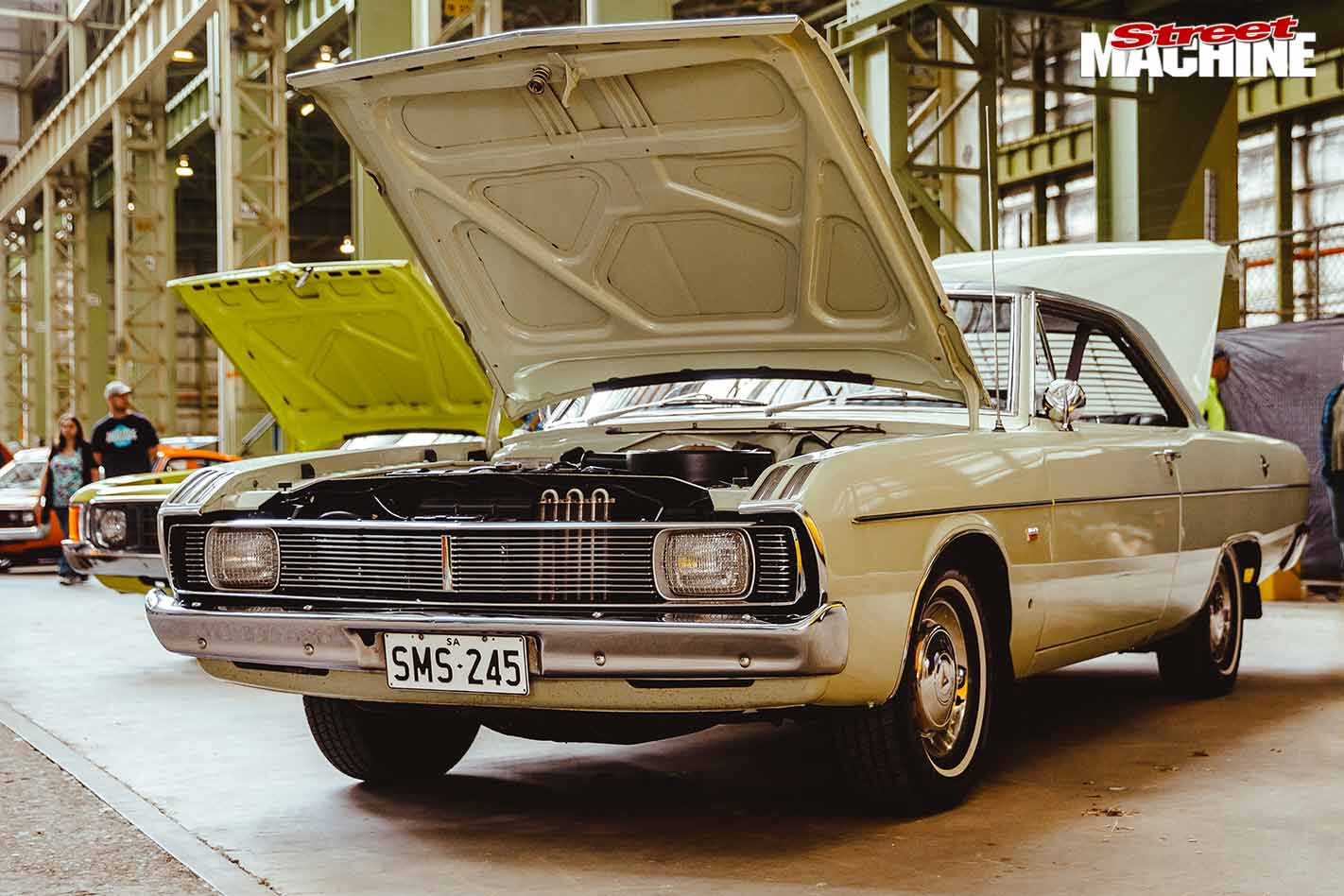 chrysler valiant