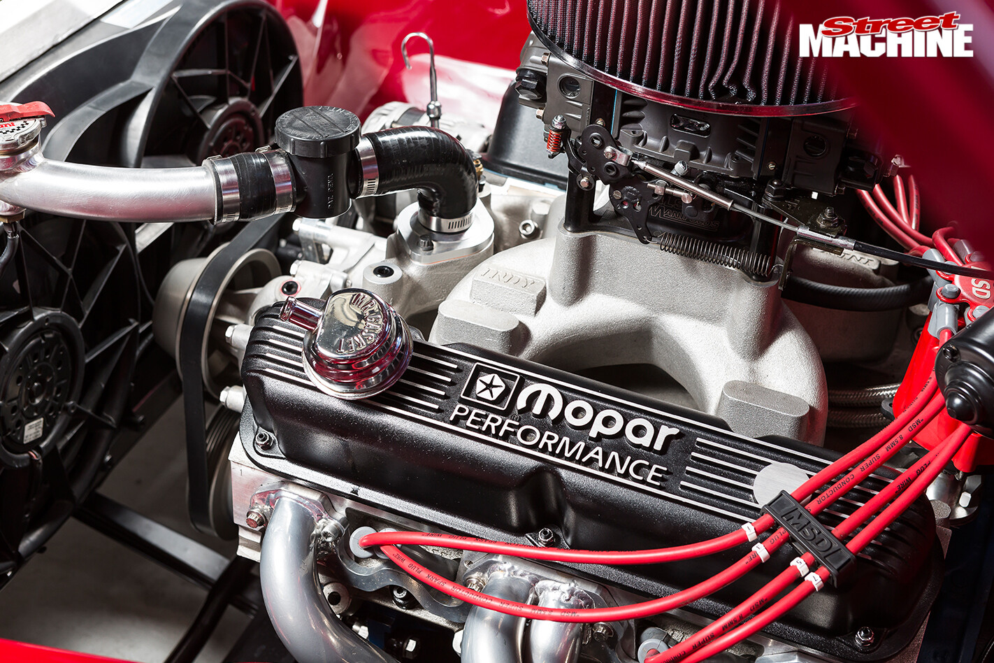 Chrysler -cl -charger -engine -detail