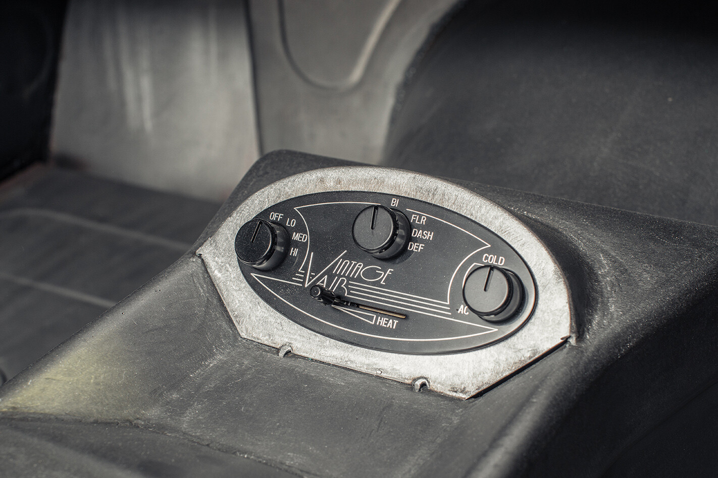VG Valiant controls