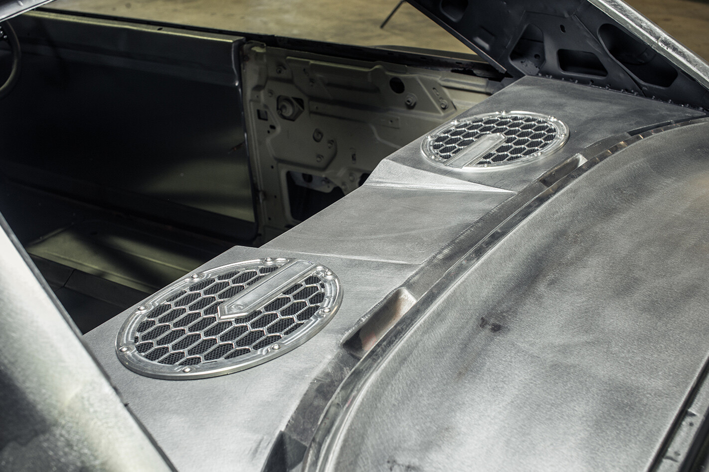 VG Valiant speakers