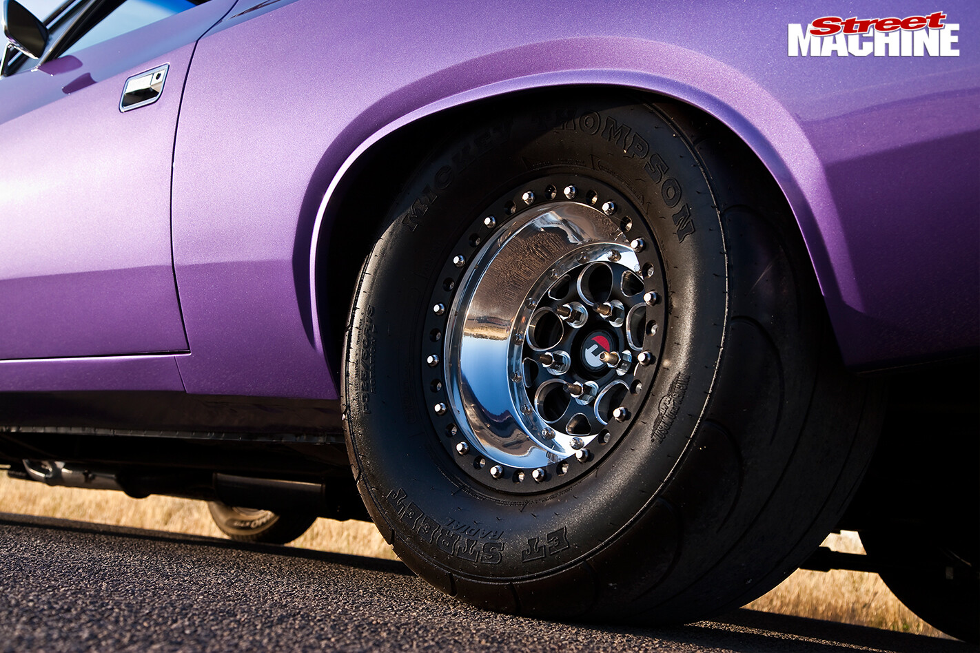 Chrysler -valiant -wheel