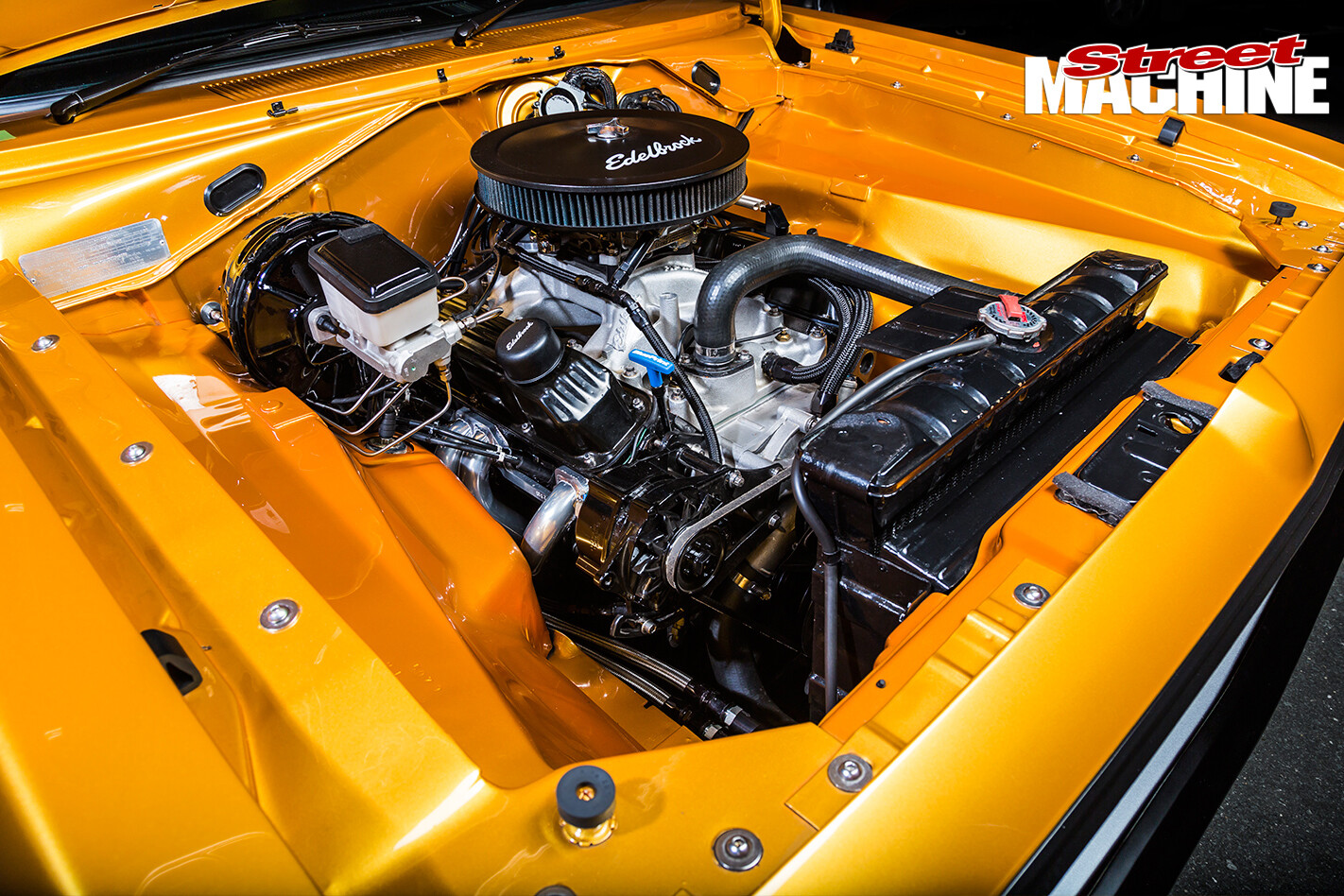 Chrysler -VJ-Charger -engine -bay