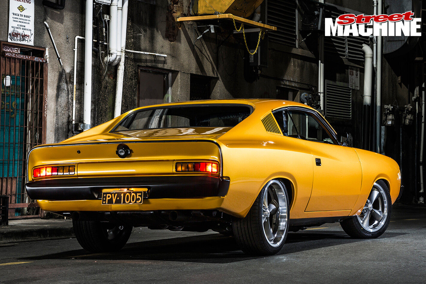 Chrysler -VJ-Charger -rear