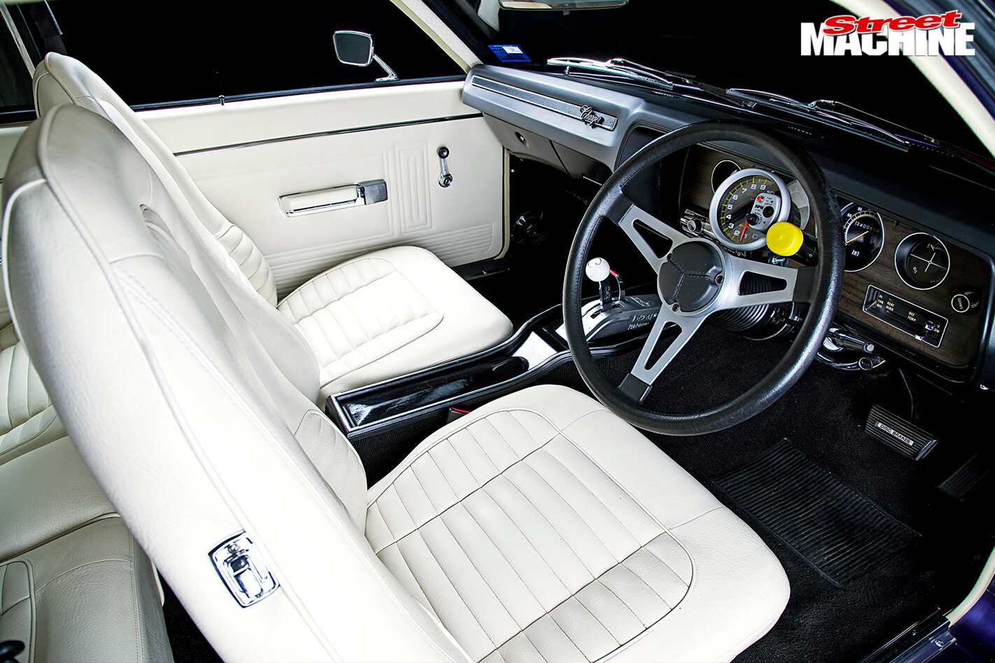 Chrysler -vk -valiant -charger -interior -front -drivers -side