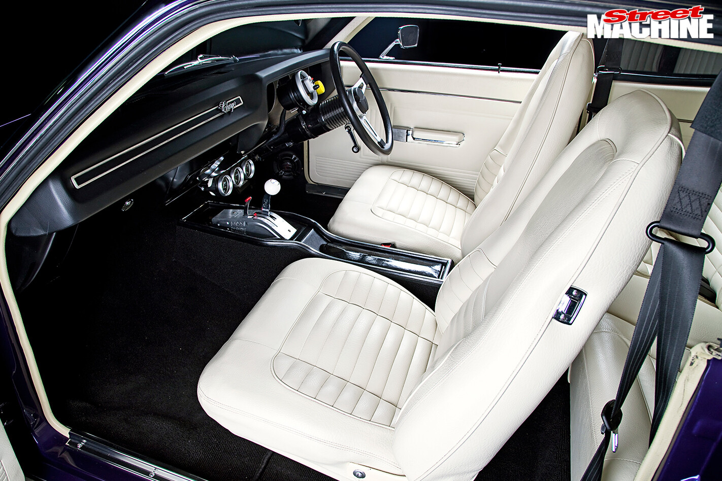 Chrysler -vk -valiant -charger -interior -front