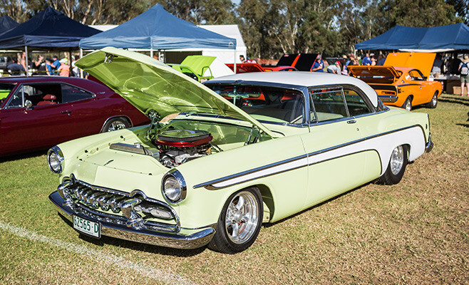 Chryslers on the Murray 2017