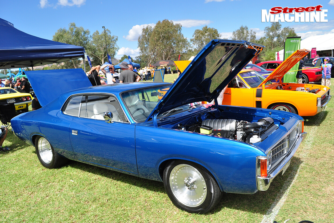 Chryslers -on -the -murray